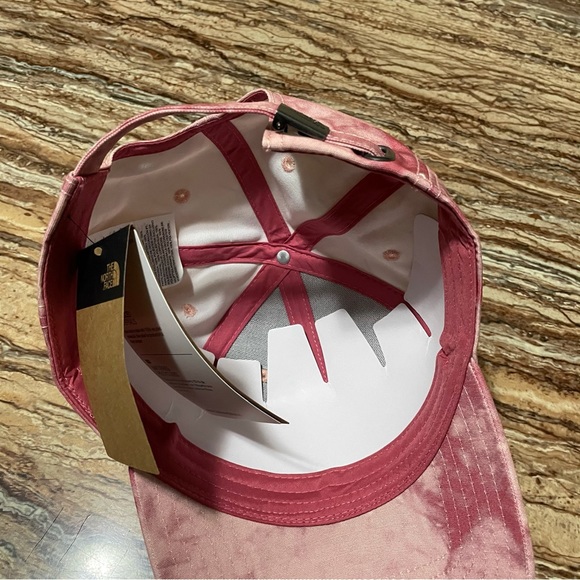 The North Face Hat - Picture 4 of 6